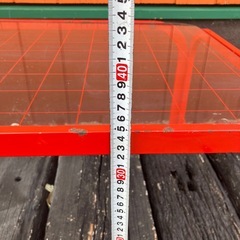 レトロポップ ガラステーブル 平成 昭和 机 赤の画像