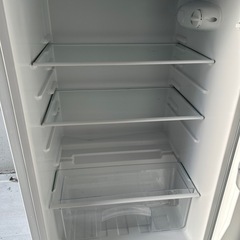 Haier単身用冷蔵庫2021年製の画像