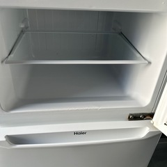 Haier単身用冷蔵庫2021年製の画像