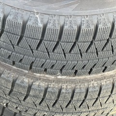 激安バリ山スタッドレスタイヤホイールセットの画像