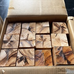 無料0円　焚き火などに　暖炉　木材　端材　焚火　きゃんぷキャンプの画像