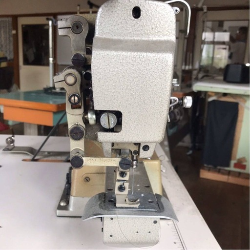 ABLE HB-150N 工業用上下送り腕ミシン★ 三菱100vサーボモーターXL-554-10付き