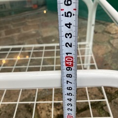 レトロポップ アイアン  ガラステーブル 白 ラック付き お洒落 机 インテリア 平成 昭和　の画像