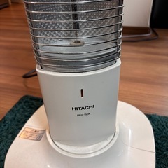 HITACHI 首振り付き電気ヒーター の画像