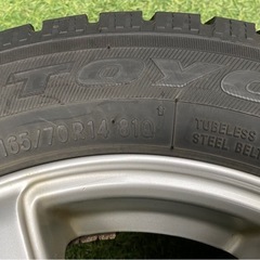 アルミ付きスタッドレス4本セットTOYO 165/70R14の画像