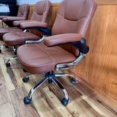 ディスクチェア　3脚　合皮ひび割れ有り　の画像