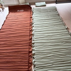 【キャンプ用品】マットレス　LOGOS 55セルフインフレートマット 2点セットの画像