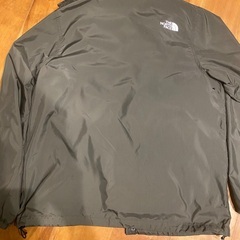 THE NORTH FACE ナイロンジャケット オリーブの画像