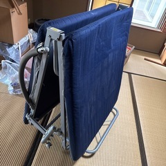 【内定済み】シングル折り畳みベッドの画像