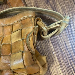 早期取引希望！ロビタ　レザーショルダーバッグの画像