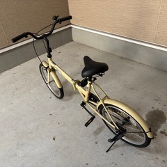 折りたたみ自転車の画像