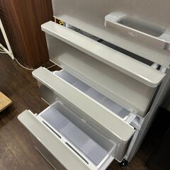【リユ-スのサカイ広島石内店】ジモティ割！/４ドア冷蔵庫/アクア/2023年製/クリ-ニング済み/HG-7832/広島市 冷蔵庫　佐伯区 冷蔵庫　南区 冷蔵庫　西区 冷蔵庫　東区 冷蔵庫　中区 冷蔵庫　安佐南区 冷蔵庫　安佐北区 冷蔵庫　安芸区 冷蔵庫　府中町 冷蔵庫　海田町 冷蔵庫　熊野町 冷蔵庫　坂町 冷蔵庫　廿日市市 冷蔵庫			の画像