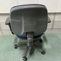 ワークチェア パソコンチェア 事務椅子 肘置き付 回転 昇降× 幅60cm×奥行60cm×高さ82cm（座高40cm）の画像