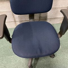 ワークチェア パソコンチェア 事務椅子 肘置き付 回転 昇降× 幅60cm×奥行60cm×高さ82cm（座高40cm）の画像