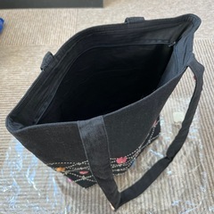 刺子と小花のトートバッグ(黒)の画像