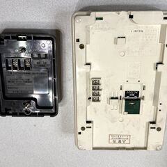 松下電工　モニターインターホン らくらく玄関番 WQS5109W　親機WQS510W カメラ付ドアホン子機 WQS700A セットの画像