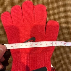 【新品未使用】NIKE ナイキニット帽 手袋 セット子供用の画像