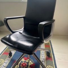 イノウエマネージメントオフィスチェア　ブラックの画像