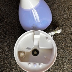 🍄超音波式 加湿器 【引き取りの早い方優先です】の画像