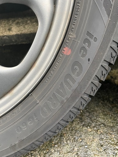 【ホイール付きスタッドレスタイヤ】【着用1シーズン1,000kmのみ】YOKOHAMAアイスガードiG60 165/60R15