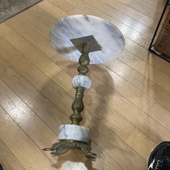 鉾田市汲上にあるアンティーク　レトロな台　大理石の台の画像
