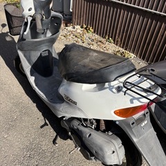 ホンダ　DIO 一台実働　一台　部品取りの二台ですの画像