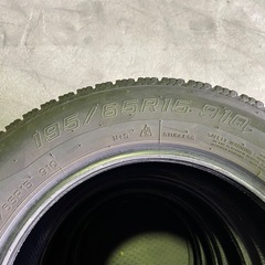 スタッドレスタイヤ（ナンカン ）195/65r15の画像