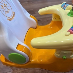 アンパンマン  バスチェアの画像