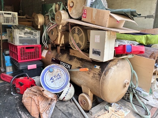 コンプレッサー　新品価格50万円以上