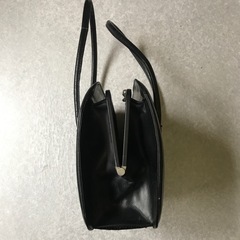 ブラックフォーマルハンドバッグの画像