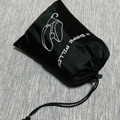 フード付き　コンパクトネックピロー　軽量の画像