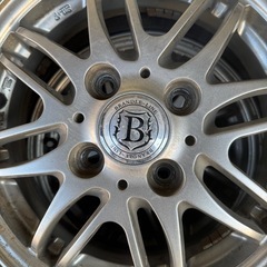 お話し中　155/70R13  スタッドレスの画像