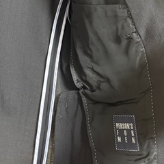 メンズスーツ春秋用＋ベスト＋スーツカバー付きの画像