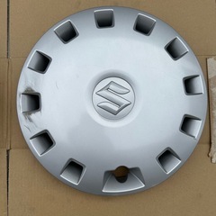 スズキ　純正　ホイールキャップ　12インチ の画像