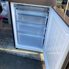 2019年❗️シャープ❗️冷蔵庫❗️ブラウンの画像