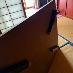 折りたたみテーブルの画像