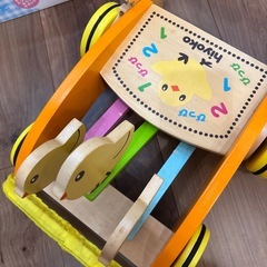 カタカタ　木製押し車の画像