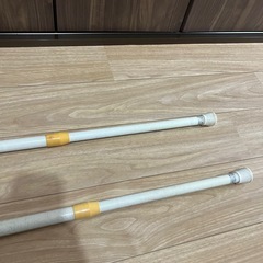 取引中　突っ張り棒の画像