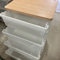 W2511-245 4段収納チェスト キャスター付き 中古の画像