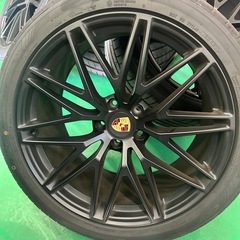 ポルシェ純正オプションタイヤホイールの画像