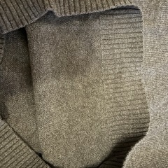 URBAN RESEARCH タートル　ニット　ブラウンの画像