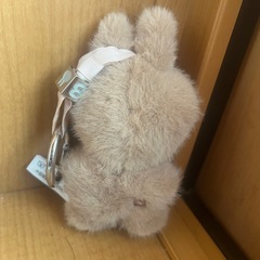 ラブブ　イニシャル　bBの画像