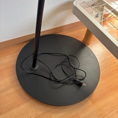 IKEA SKAFTET フロアランプの画像