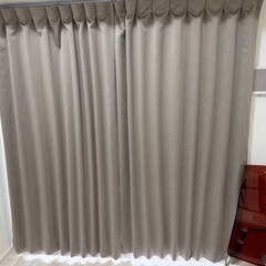 ほぼ新品カーテン　ブラウンの画像