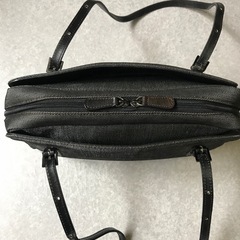 ハンドバック　グレーの画像