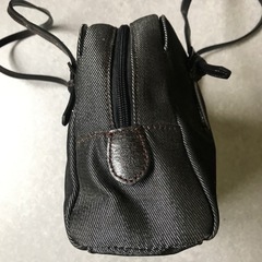 ハンドバック　グレーの画像