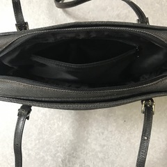 ハンドバック　グレーの画像