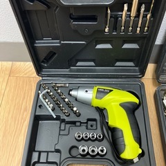 🉐インパクトドライバー　ドリル　工具　セット売り　電源コードなしの画像