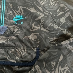 ナイキ　ナイロンパーカー　140の画像