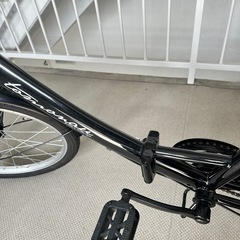 新品に近い、20インチ折りたたみ、6速変速自転車の画像